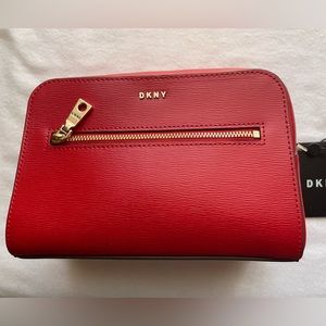 NWT DKNY MAKEUP CASE. Red.